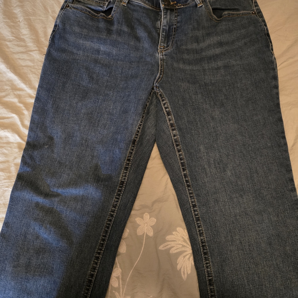 Stylish Blue Straight Leg Women's Jeans